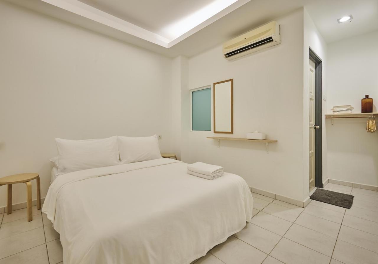 Sleepy Nomad Guesthouse Malacca Esterno foto