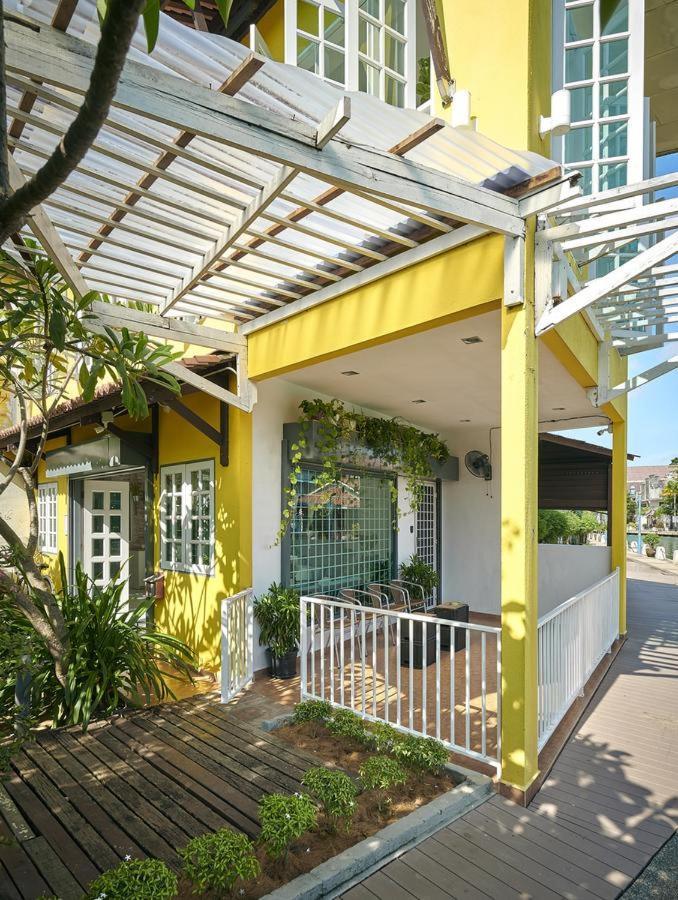 Sleepy Nomad Guesthouse Malacca Esterno foto